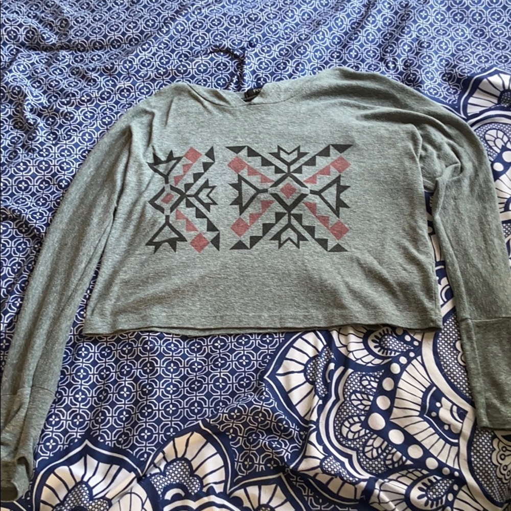 Forever 21 Cropped Long Sleeve Hooded Top